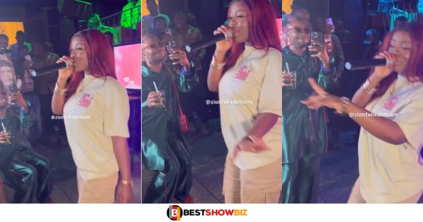 Man behaving like a woman takes all the attention after Gyakie hit the dance floor whiles performing (watch video)