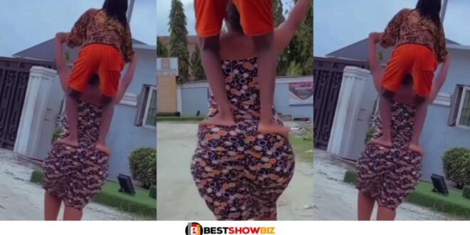 See The Kind Of Exercise A Man Was Spotted Doing To A Lady With Big Nyàsh (Video)