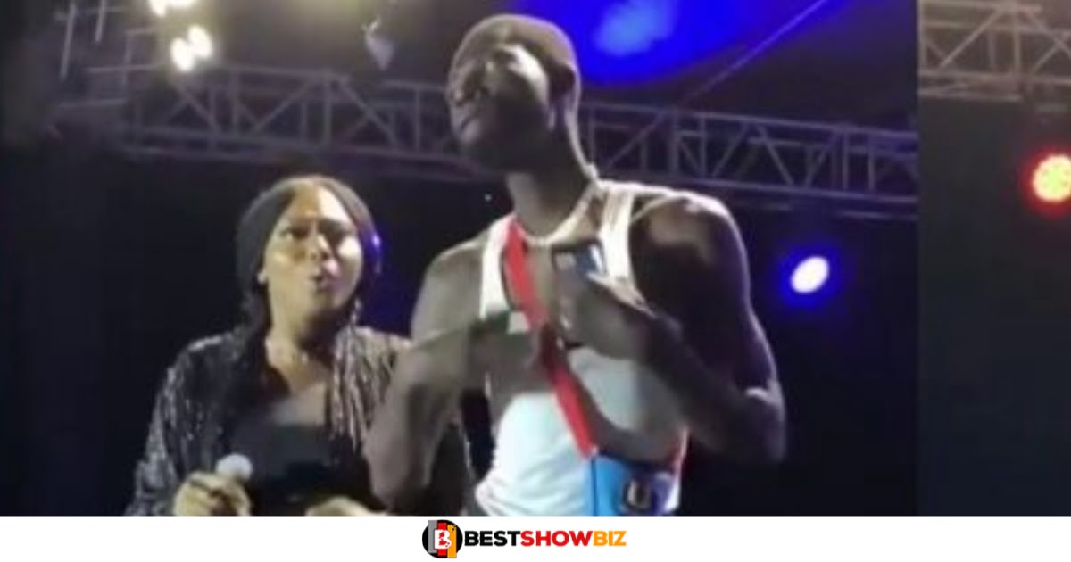 Watch The Moment Sefa Gave Her Big Nyᾶsh To A Fan To Grind On Stage (Video)
