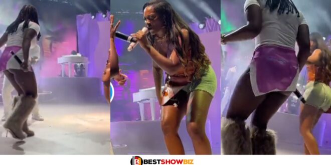 Singer exposes her raw nyἇsh whiles performing on stage with Tiwa Savage (watch video)