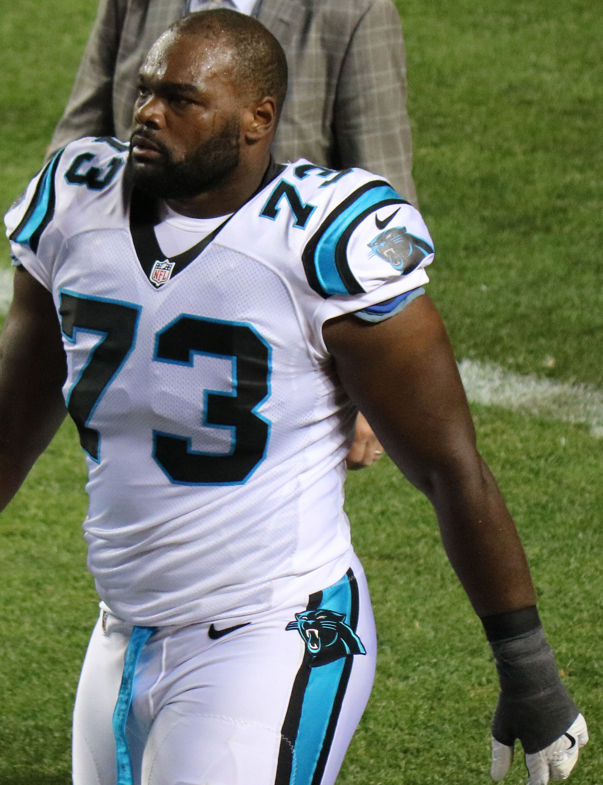 Everything about Michael Oher siblings, wife and net worth.