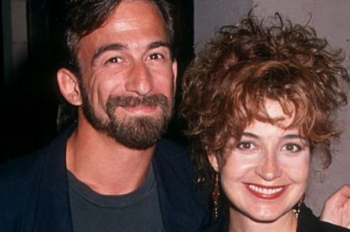 Who is Annie potts spouse, James hayman (age, net worth, career, family)