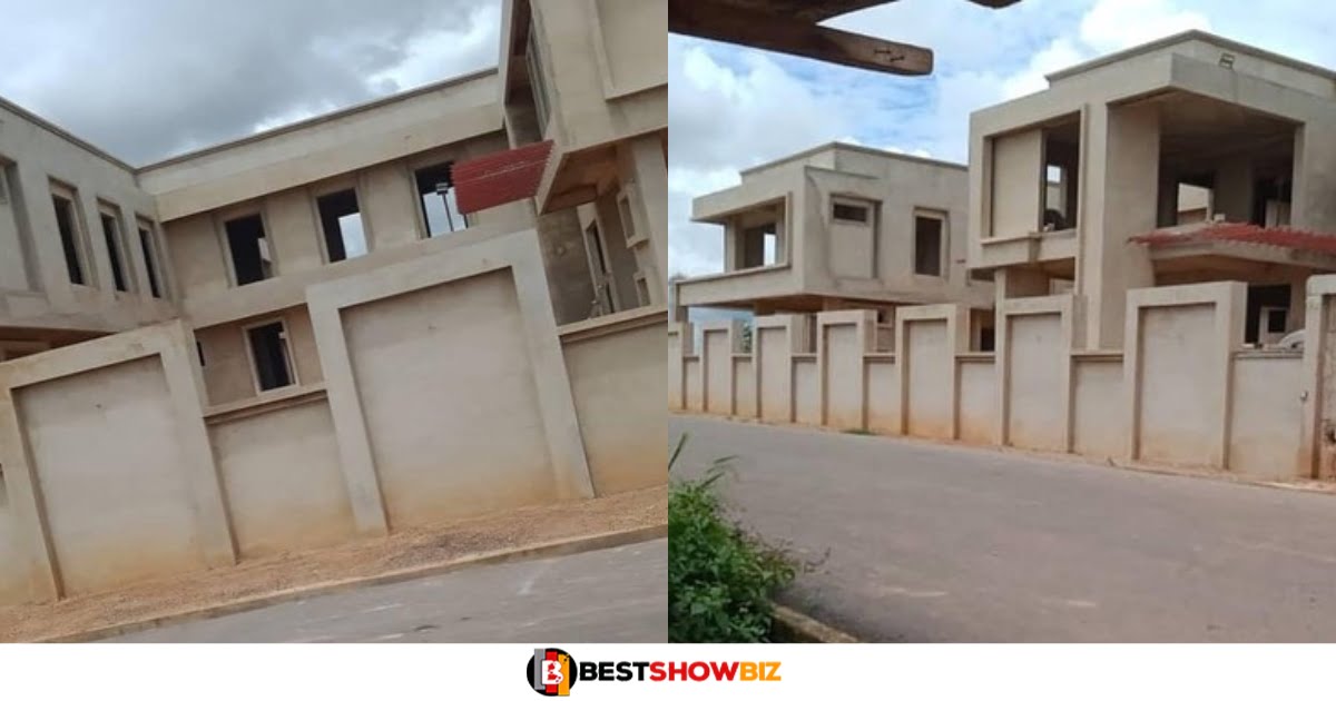 An uncompleted Mansion allegedly belonging to Vice president shared on social media.