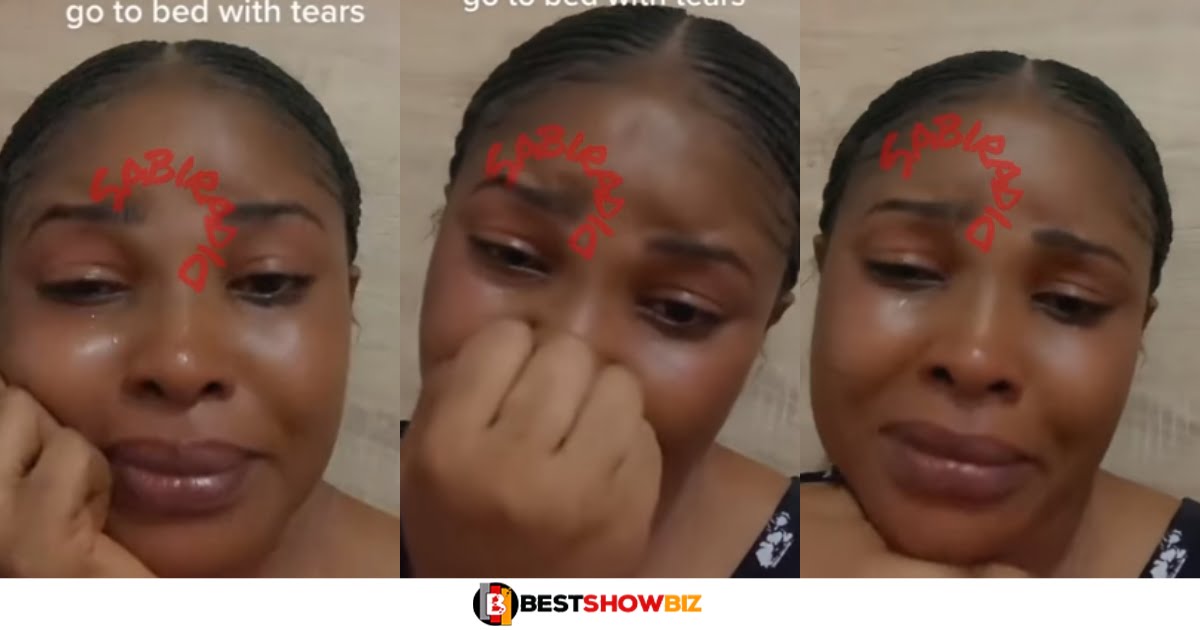 "I will be 30 years soon, i have no husband and child"- Lady cries and beg God for a man (Watch video)
