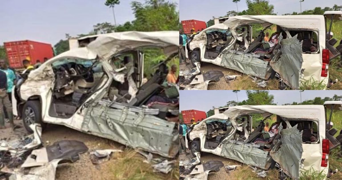 Sad: School Bus Carrying Over 50 Students Involved In A Horrific Accident