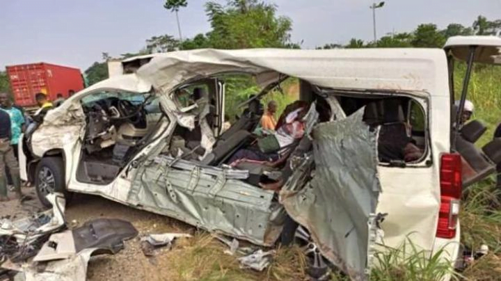 Sad: School Bus Carrying Over 50 Students Involved In A Horrific Accident