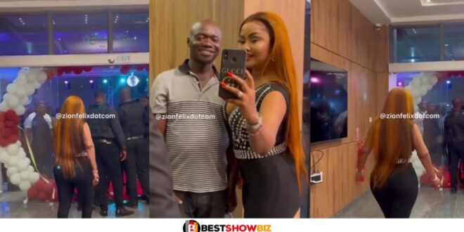 Nana Ama Mcbrown gets all attention with her "Obenfo" Nyᾶsh at an event - Video