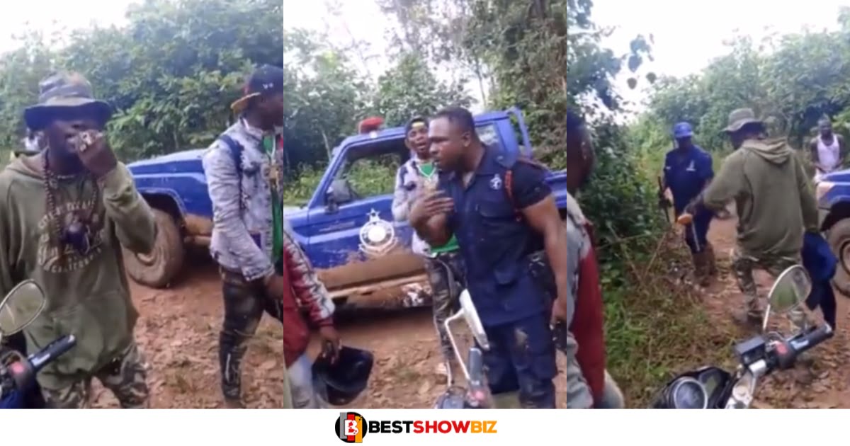 Sad Video of Ghana police officers begging and kneeling ‘galamsey’ boys for money. (watch)