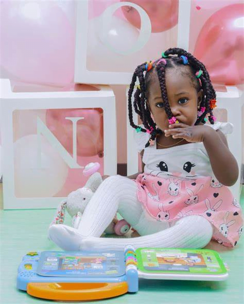 Fameye for the first time shows off his all-grown daughter in new photos