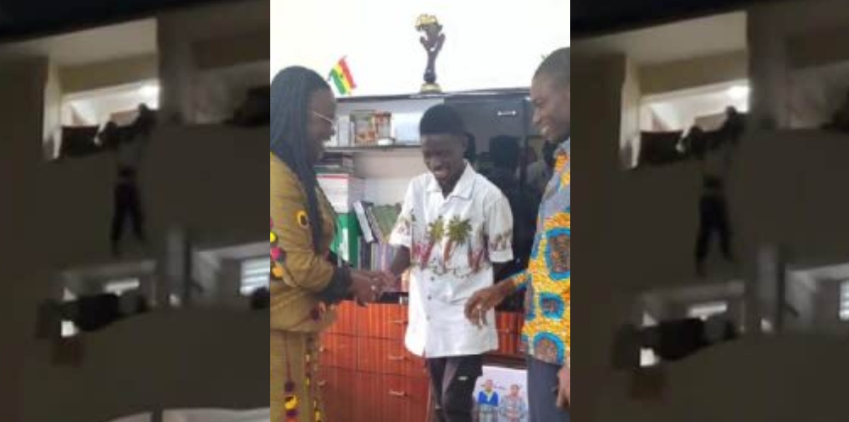 KNUST honors 3 students who saved their colleague from committing suicide - Watch video