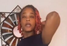'Grown A$$' Slay Queen Shakes Her Baka While Wearing A Short Pᾶnt In Her Room - Watch Video
