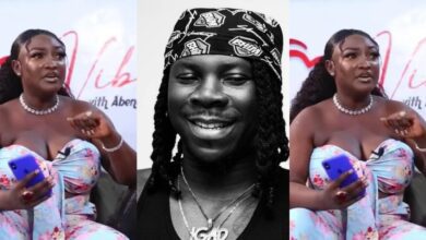 "I Will Welcome Stonebwoy With My Nakedness At The Airport If He Wins Grammy" - Abеna Moеt brags With Passion In A Video