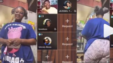 SHOCKING : Beautiful Ghanaian Hookup Girls Showing Off Their Bodies And Bargaining Prices With Customers On TikTok Live Video