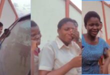 Kumasi Wesley Girls Student Yaa Hanson Shares Tears As Her Best Friend Completes School And Leaves Campus.