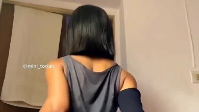 Lady Wets Her Back With Wine And Flashes Her Tonga While Shaking Her Baka - Leaves Men Salivating (Video)