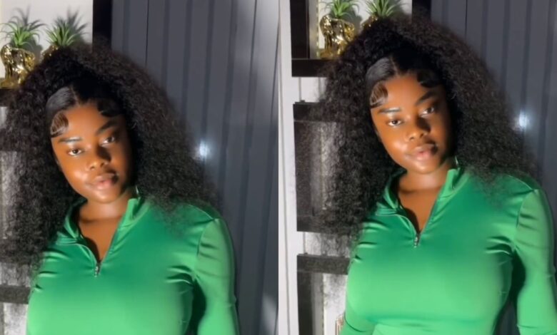 Pretty Lady Flaunts Her Big Nyᾶsh in A Tight Green Short Dress - Watch Video