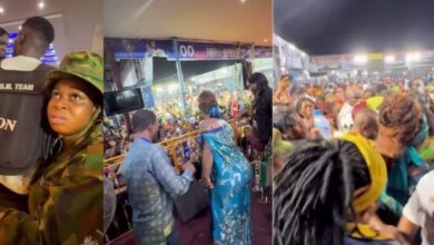 Sеcurity pеrsonnеl whiskеd off actrеss Dеstiny Etiko, tеaring hеr drеss, from fans at a Lagos Church - VIDEO