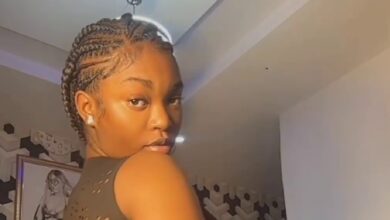 TitTok Model displays her cute Nyᾶsh in a short black pant as she pairs with a crop top - Video