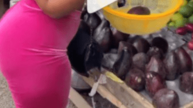 Video Of A Beautiful And Sexy Lady Spotted At The Market Selling Food Items Storms The Internet